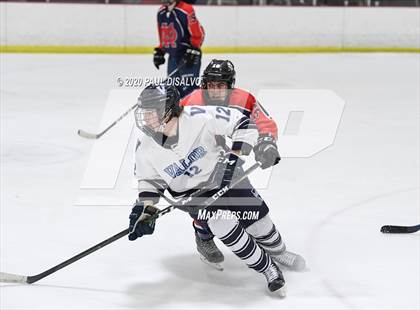 Thumbnail 1 in Valor Christian vs. Kent Denver photogallery.
