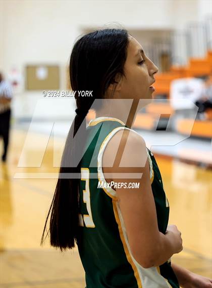 Thumbnail 3 in Grand Saline vs Harleton photogallery.