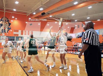 Thumbnail 2 in Grand Saline vs Harleton photogallery.