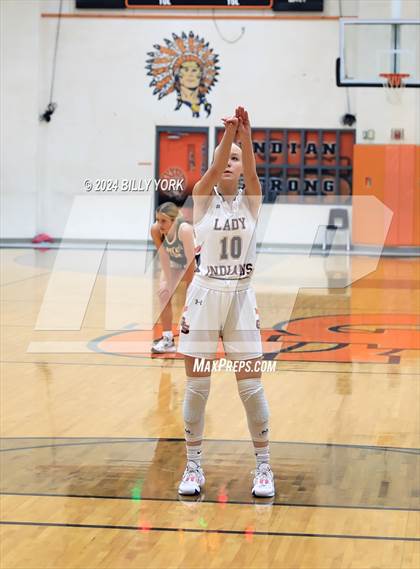 Thumbnail 1 in Grand Saline vs Harleton photogallery.