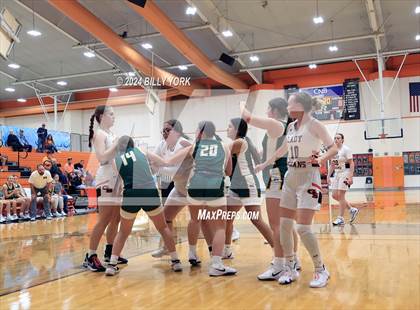 Thumbnail 3 in Grand Saline vs Harleton photogallery.