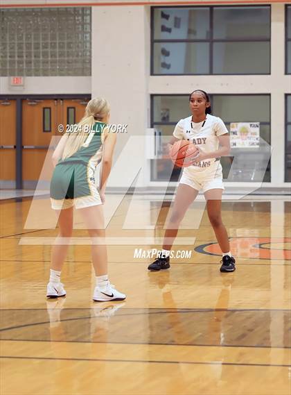 Thumbnail 2 in Grand Saline vs Harleton photogallery.