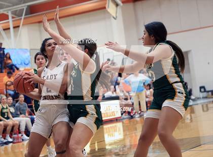 Thumbnail 2 in Grand Saline vs Harleton photogallery.