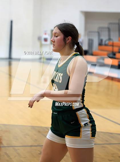 Thumbnail 3 in Grand Saline vs Harleton photogallery.