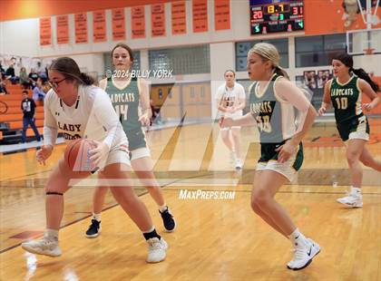 Thumbnail 3 in Grand Saline vs Harleton photogallery.