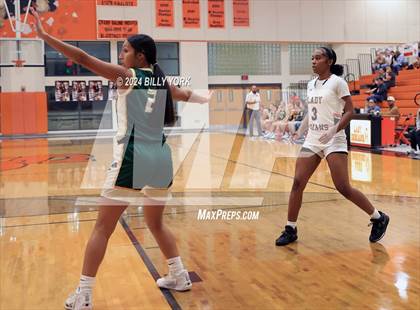 Thumbnail 3 in Grand Saline vs Harleton photogallery.