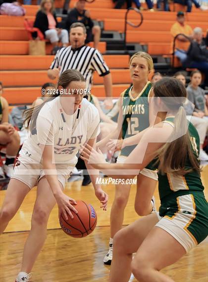 Thumbnail 2 in Grand Saline vs Harleton photogallery.