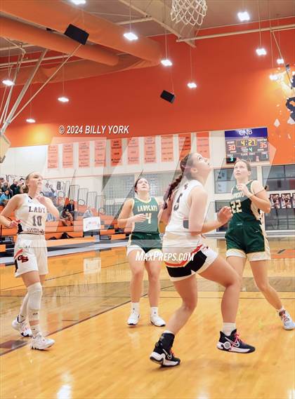 Thumbnail 3 in Grand Saline vs Harleton photogallery.
