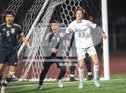 Thumbnail 3 in Healdsburg vs. Marin Catholic photogallery.