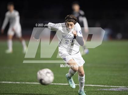 Thumbnail 2 in Healdsburg vs. Marin Catholic photogallery.