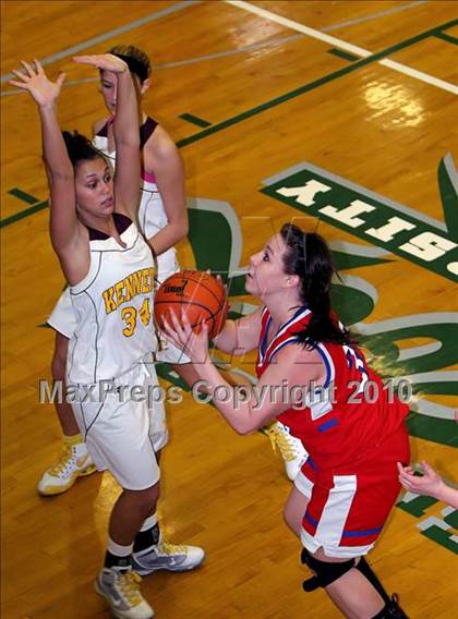 Thumbnail 3 in Cochranton vs. Kennedy Catholic (PIAA District 10 A Playoffs) photogallery.