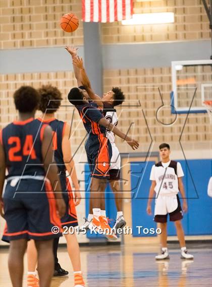 Thumbnail 1 in Highlands vs. Brandeis (SAISD Tournament) photogallery.