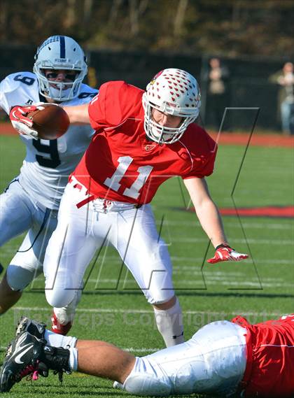 Thumbnail 2 in Staples @ Greenwich (FCIAC Championship) photogallery.