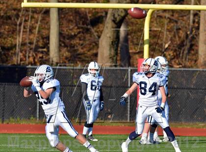 Thumbnail 2 in Staples @ Greenwich (FCIAC Championship) photogallery.