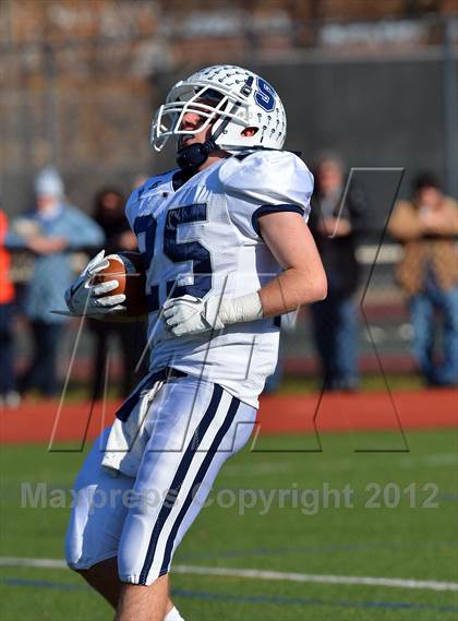Thumbnail 3 in Staples @ Greenwich (FCIAC Championship) photogallery.
