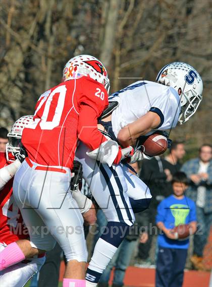 Thumbnail 2 in Staples @ Greenwich (FCIAC Championship) photogallery.