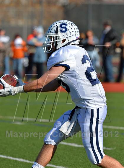 Thumbnail 2 in Staples @ Greenwich (FCIAC Championship) photogallery.