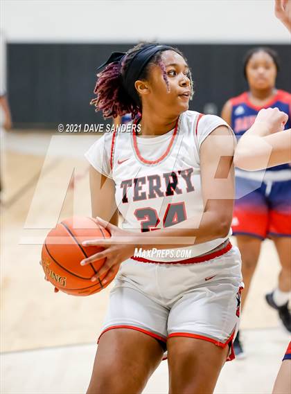 Thumbnail 3 in Dawson vs. Terry (LCISD Invitational) photogallery.