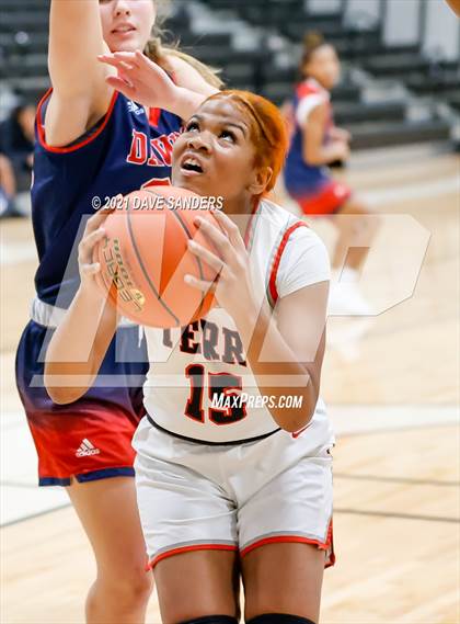 Thumbnail 3 in Dawson vs. Terry (LCISD Invitational) photogallery.