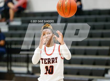 Thumbnail 1 in Dawson vs. Terry (LCISD Invitational) photogallery.