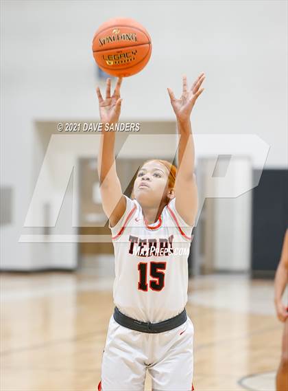 Thumbnail 3 in Dawson vs. Terry (LCISD Invitational) photogallery.