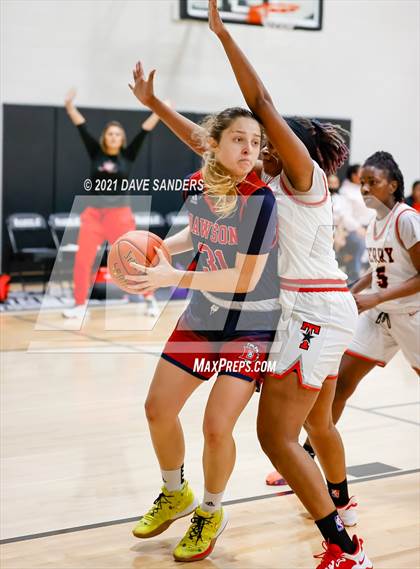 Thumbnail 3 in Dawson vs. Terry (LCISD Invitational) photogallery.