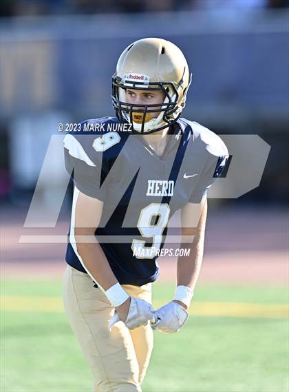 Thumbnail 3 in Menlo-Atherton @ Elk Grove photogallery.