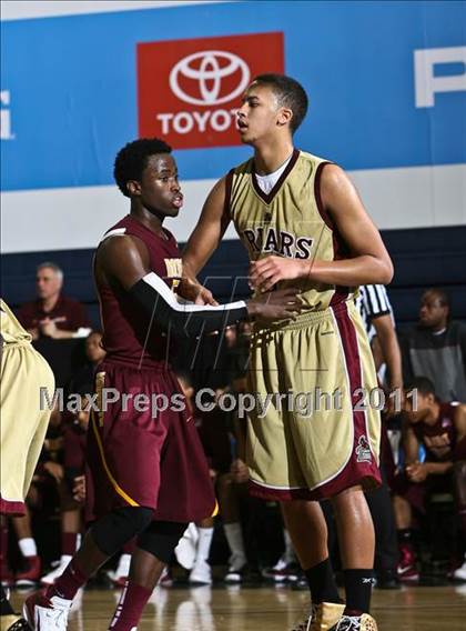 Thumbnail 1 in St. Anthony vs. Mt. Vernon (SNY Invitational) photogallery.