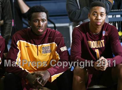 Thumbnail 1 in St. Anthony vs. Mt. Vernon (SNY Invitational) photogallery.