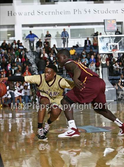 Thumbnail 3 in St. Anthony vs. Mt. Vernon (SNY Invitational) photogallery.