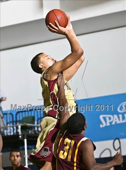 Thumbnail 1 in St. Anthony vs. Mt. Vernon (SNY Invitational) photogallery.