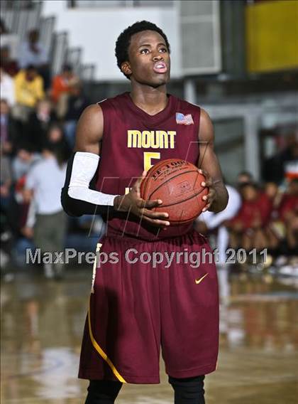 Thumbnail 1 in St. Anthony vs. Mt. Vernon (SNY Invitational) photogallery.