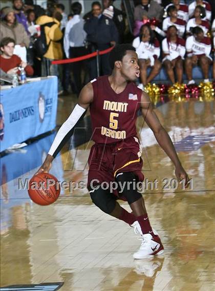 Thumbnail 3 in St. Anthony vs. Mt. Vernon (SNY Invitational) photogallery.