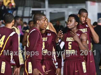 Thumbnail 3 in St. Anthony vs. Mt. Vernon (SNY Invitational) photogallery.