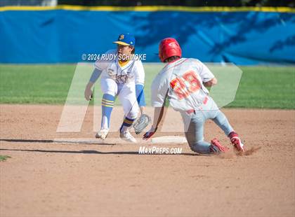 Thumbnail 3 in Mt. Carmel @ San Pasqual photogallery.