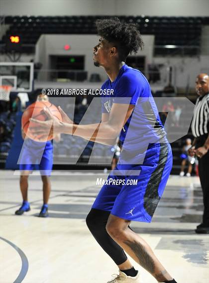Thumbnail 2 in Klein Forest vs. Dekaney (UIL 6A Quarterfinal Playoff) photogallery.