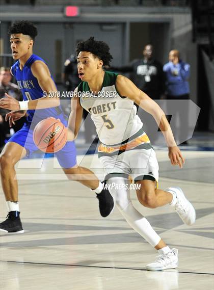 Thumbnail 2 in Klein Forest vs. Dekaney (UIL 6A Quarterfinal Playoff) photogallery.