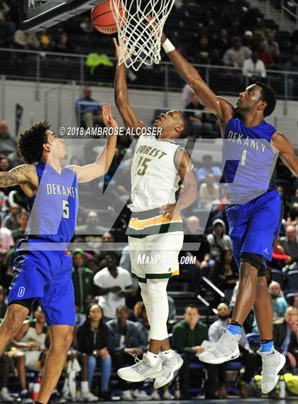 Thumbnail 3 in Klein Forest vs. Dekaney (UIL 6A Quarterfinal Playoff) photogallery.