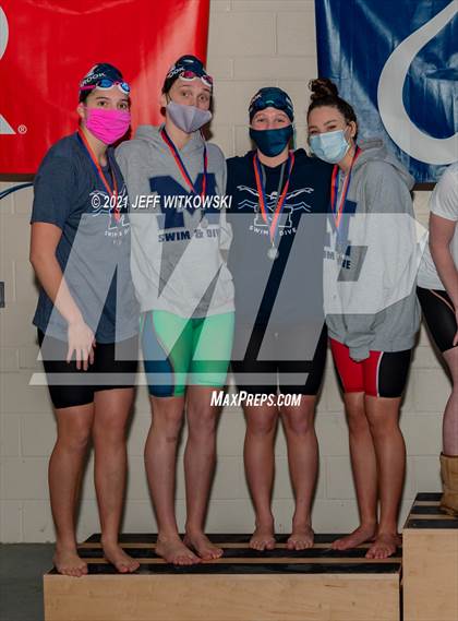 Thumbnail 3 in 4A Regional Championships photogallery.