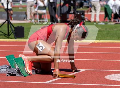 Thumbnail 3 in Oregon Relays photogallery.