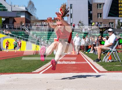 Thumbnail 1 in Oregon Relays photogallery.