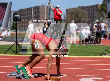 Thumbnail 1 in Oregon Relays photogallery.