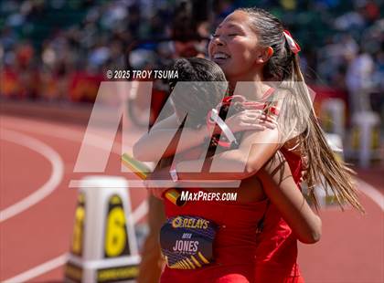 Thumbnail 1 in Oregon Relays photogallery.