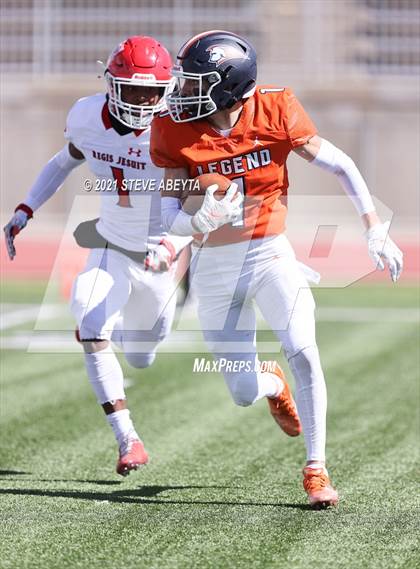 Thumbnail 1 in Regis Jesuit @ Legend photogallery.