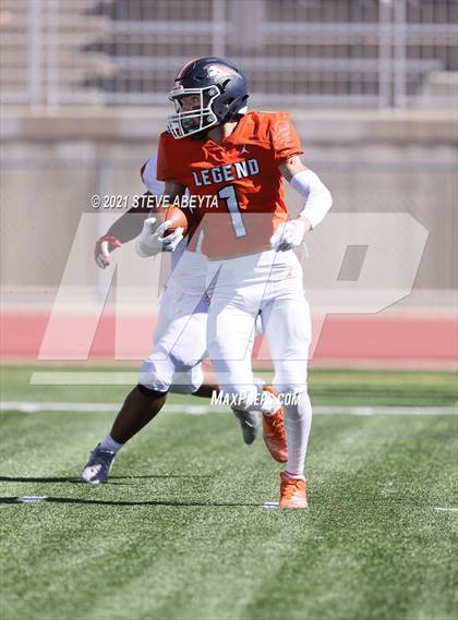 Thumbnail 1 in Regis Jesuit @ Legend photogallery.