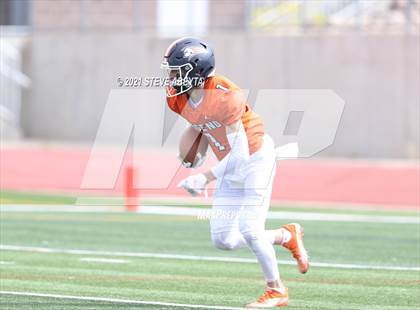 Thumbnail 2 in Regis Jesuit @ Legend photogallery.