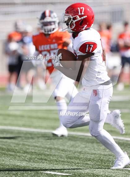 Thumbnail 1 in Regis Jesuit @ Legend photogallery.