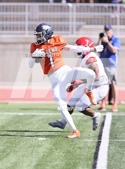 Thumbnail 3 in Regis Jesuit @ Legend photogallery.