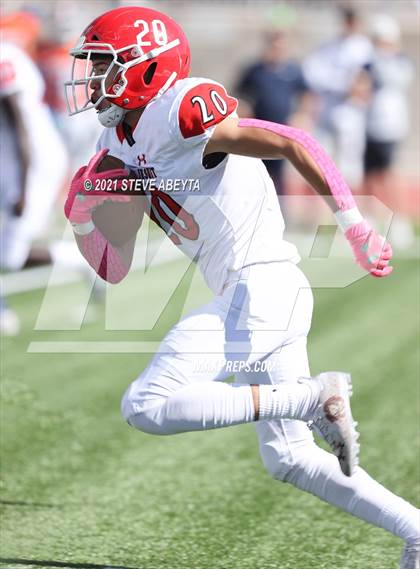 Thumbnail 2 in Regis Jesuit @ Legend photogallery.