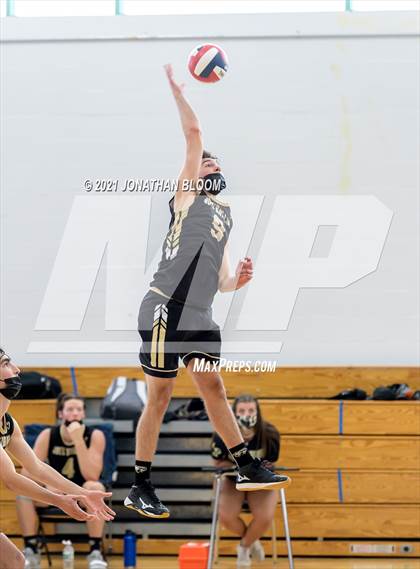 Thumbnail 3 in Joel Barlow vs Newington (CIAC Class M Final) photogallery.